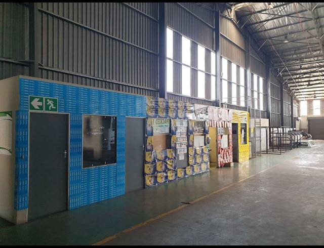 3,000M² WAREHOUSE TO LET IN KILLARNEY GARDENS